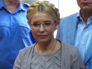 Tymošenkovú presvedčili, aby ukončila