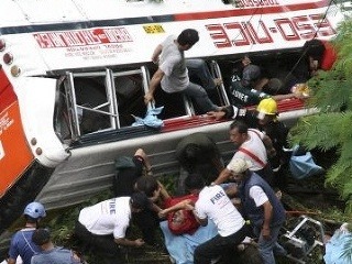 Tragická nehoda autobusu so