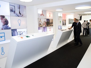 ELO SYS oslávi osemnáste