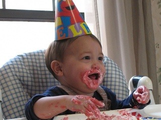 Chlapček s tortou