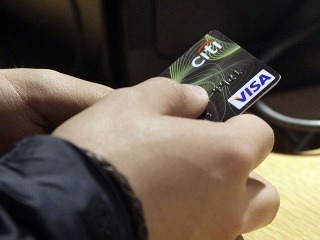 Revolúcia pri kreditkách: Banky