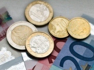 Eurofondy má koordinovať úrad