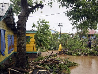 Cyklón Evan na ostrove