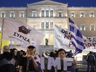 Tisíce Grékov protestujú proti