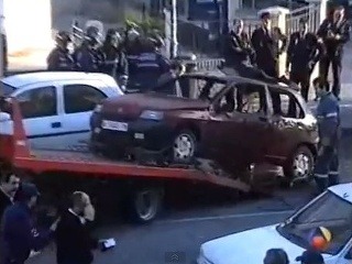 Výbuch auta v Tel