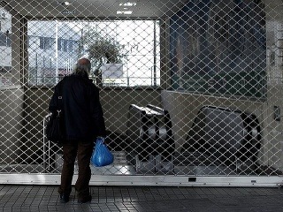 Zamestnanci aténskeho metra štrajkujú