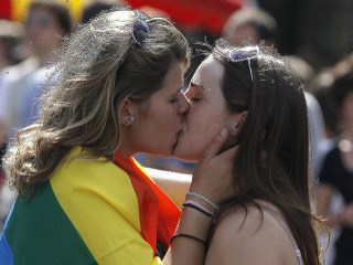 Rusi tvrdo proti homosexuálom: