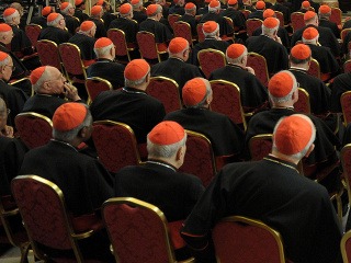Čierny FOTO zoznam kardinálov:
