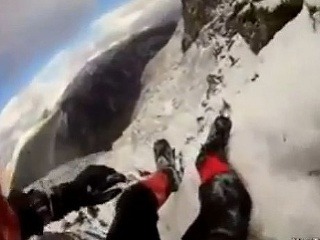 Horolezec sa 30-metrový pád
