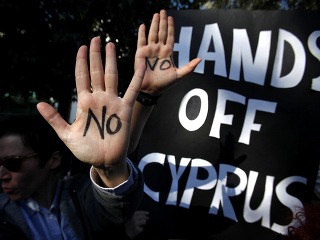 Demonštranti na Cypre protestovali