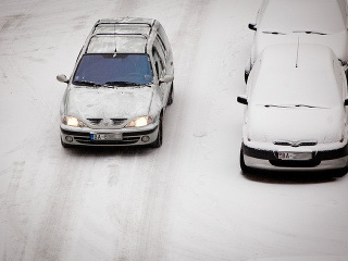 Slovensko zasiahla ďalšia snehová