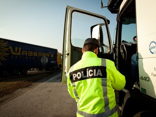 Policajti vraj musia zvýšiť