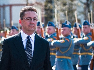 Minister obrany Glváč navštívi