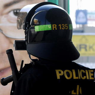 Českí policajti na internete