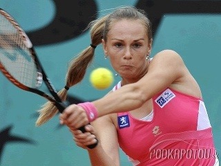 Tenistka Rybáriková skočila na