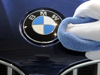 Majiteľovi začalo horieť BMW: