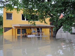 Zaplavené domy v obci
