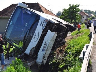 Slovenský autobus mal nehodu