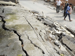 Pakistan zasiahlo silné zemetrasenie: