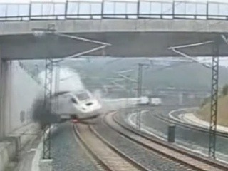 Video vykoľajenia vlaku v