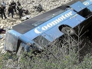 Havária autobusu na Haiti: