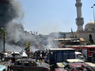 Výbuch pred mešitami v