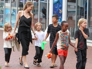 Angelina Jolie so svojimi