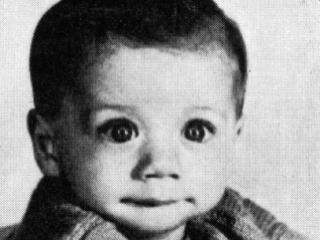 Z malého okatého neviniatka