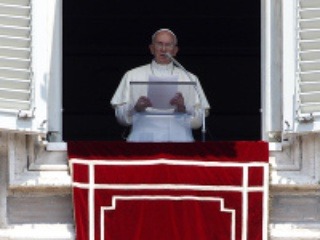 Pápež si na Lampeduse