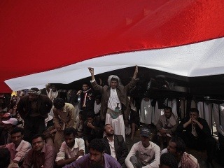 Egypťania protestujú proti zvrhnutiu