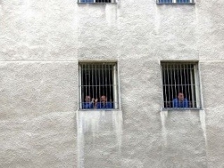 Dozorcovia v košickej väznici