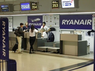 Slováci, lietate Ryanairom? Zbystrite