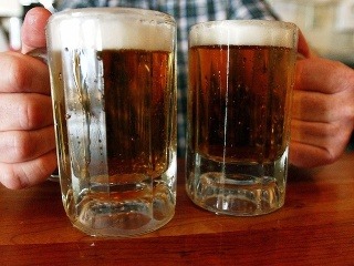 Nemec ukradol debničku piva: