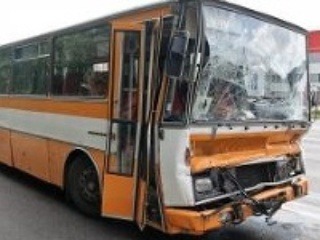 Poľský autobus takmer spôsobil
