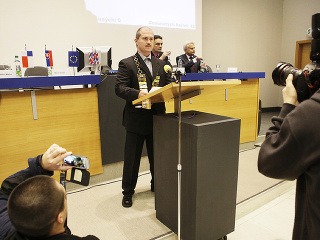 Novozvolený župan Marian Kotleba