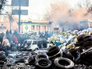 Demonštrujúci v centre ukrajinského
