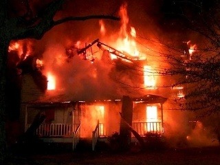 Požiar zničil rodinný dom