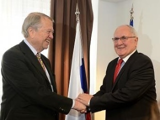 Dušan Čaplovič a Arend