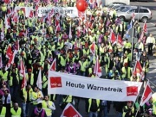 Zamestnanci frankfurtského letiska štrajkujú