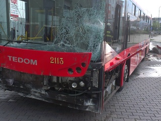 Havária autobusu v Bratislave