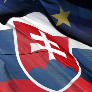 Slováci veria EÚ oveľa