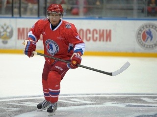 Putin si zahral hokej