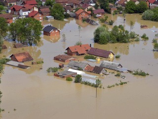 Obetiam povodní v Bosne
