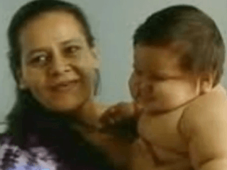 VIDEO Šialená materinská starostlivosť: