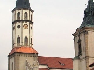 V Budapešti horel kostol: