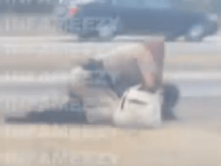 VIDEO policajnej brutality: Surový