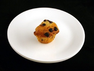 72 gramov čučoriedkového muffinu