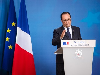Francois Hollande počas summitu