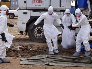 WHO: Počet obetí eboly