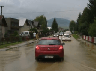 Zaplavené slovenské cesty